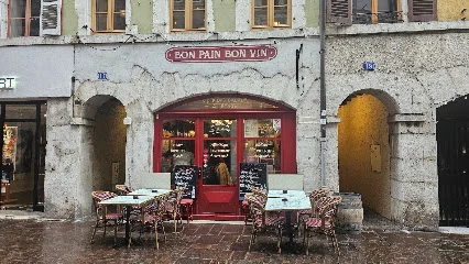 Bon Pain Bon Vin — Fassade und Eingang