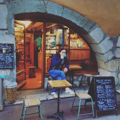 Café Bunna — Fassade und Eingang