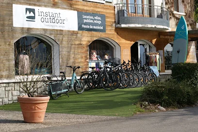 Instant Outdoor — Bicycles outside the shop