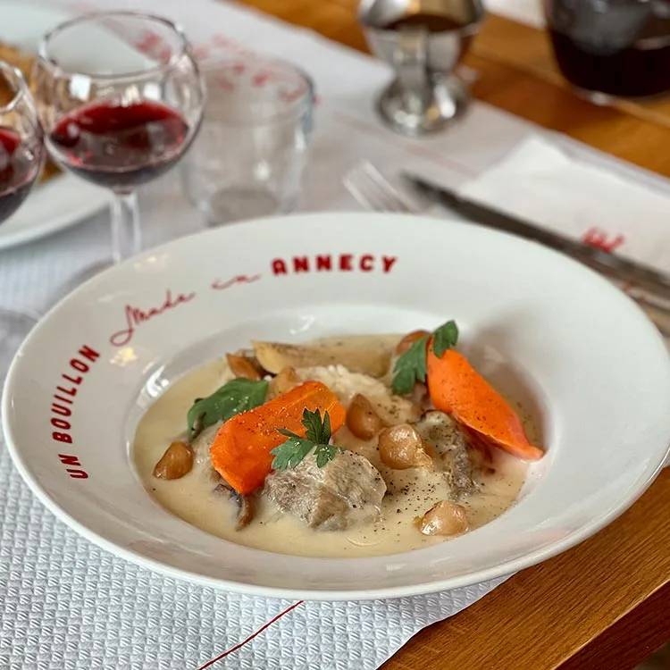 La Cantine Bouillon - SEYNOD — Angerichtetes Gericht