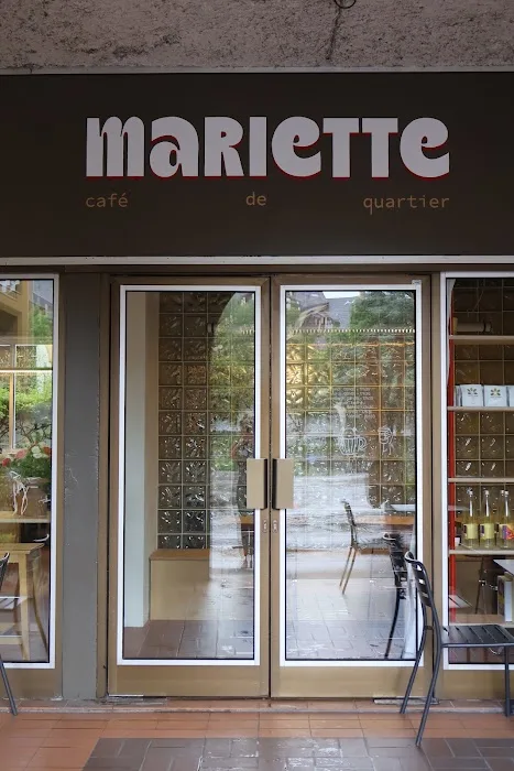 Mariette — Fassade und Eingang