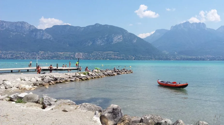 Plage de Sevrier — Lakeside beach