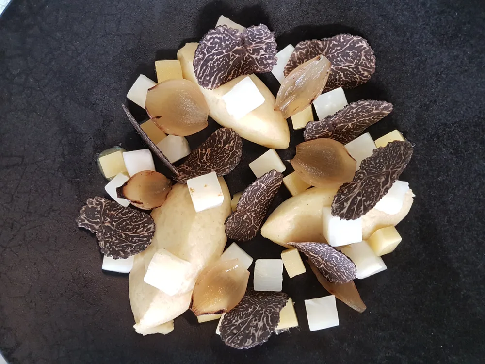 Restaurant BEC — Angerichtetes Dessert