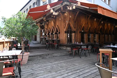 Titina Trattoria — Fassade und Eingang