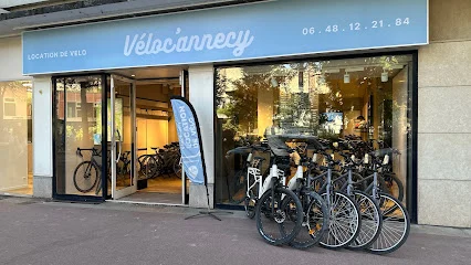 Véloc’ Annecy — Bicycles outside the shop