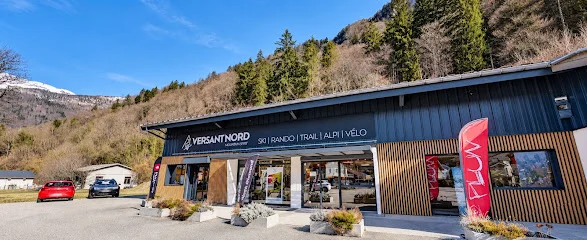 Versant Nord — Façade and entrance
